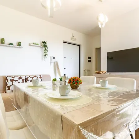 Ferienwohnung La Dimora Di Ludo Montesilvano Marina Exterior foto