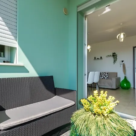 Ferienwohnung La Dimora Di Ludo Montesilvano Marina Exterior foto
